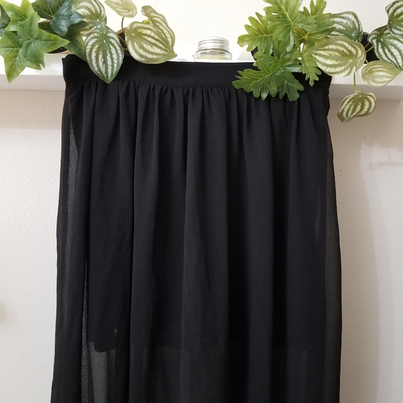 SOLD. SALE❗️4 for $20 Beautiful Sheer Black Skirt - Picture 2 of 4